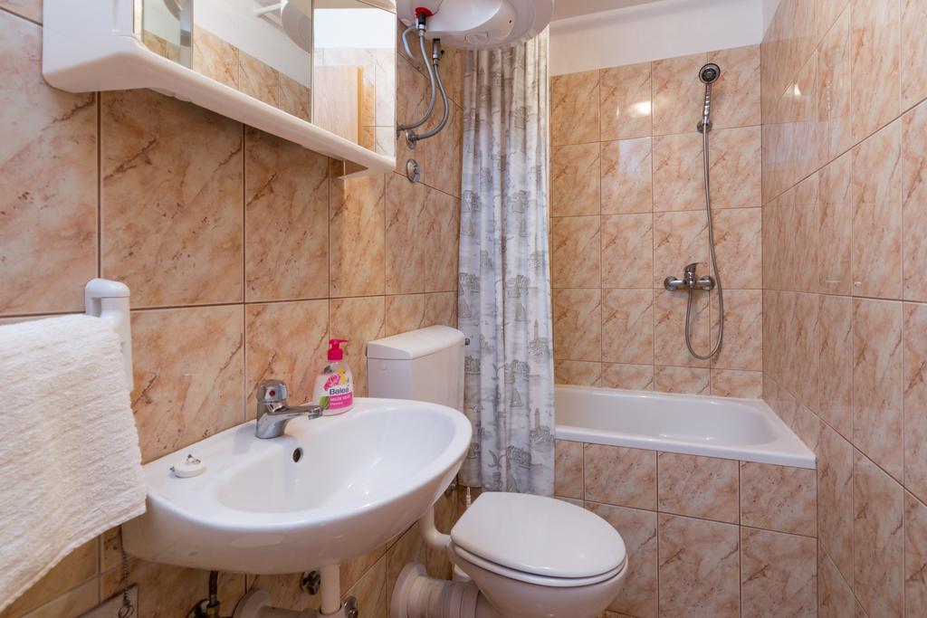 Apartments Mirko Vinišće Стая снимка